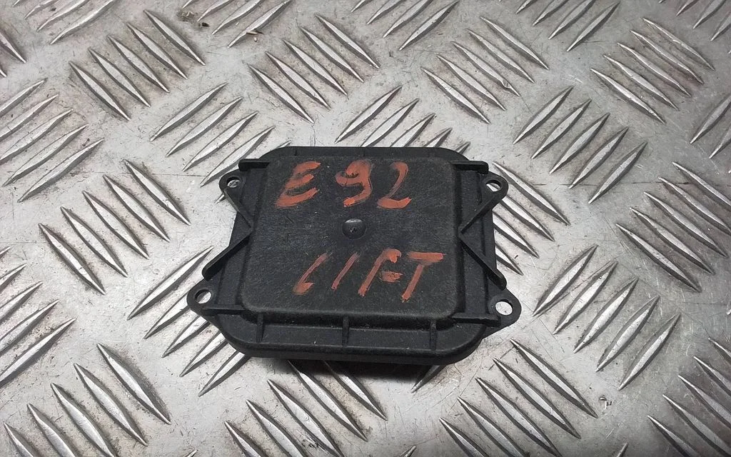 Headlight ballast module Xenon 717158901