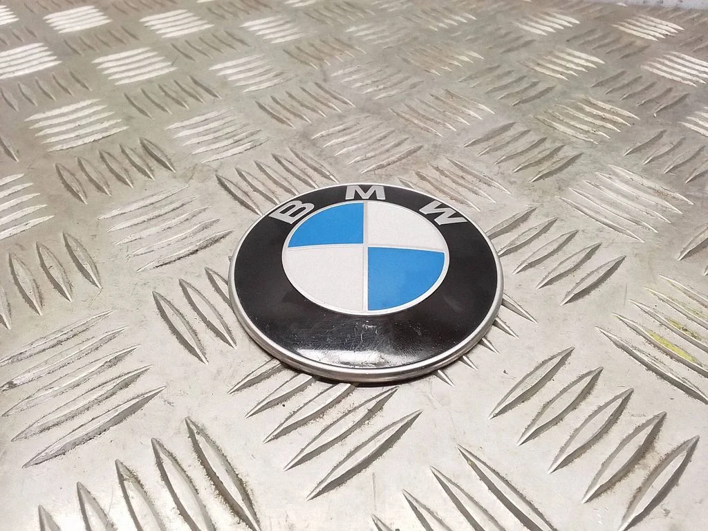Manufacturers badge/model letters – BMW 5 Series F10 F11 (2009-2016)