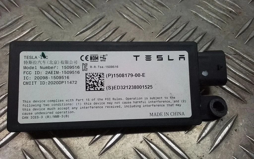 Bluetoothi moodul – Tesla Model Y (2020-)