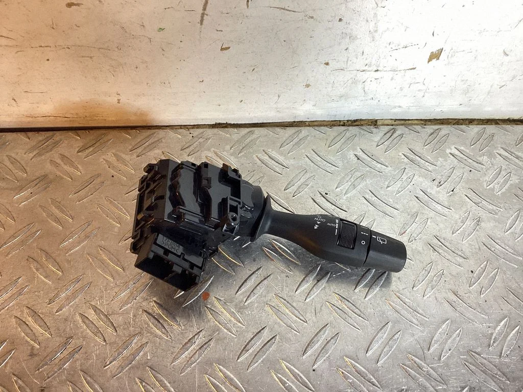 Wiper control stalk – Lexus RX 450H (2016-)