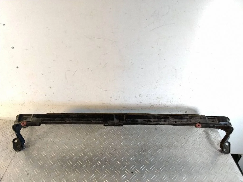 Bottom radiator support slam panel – Volvo S40 (2008-2012)