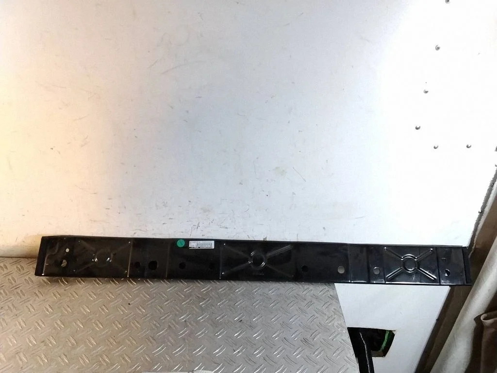 Dolna część pasa przedniego 821485154