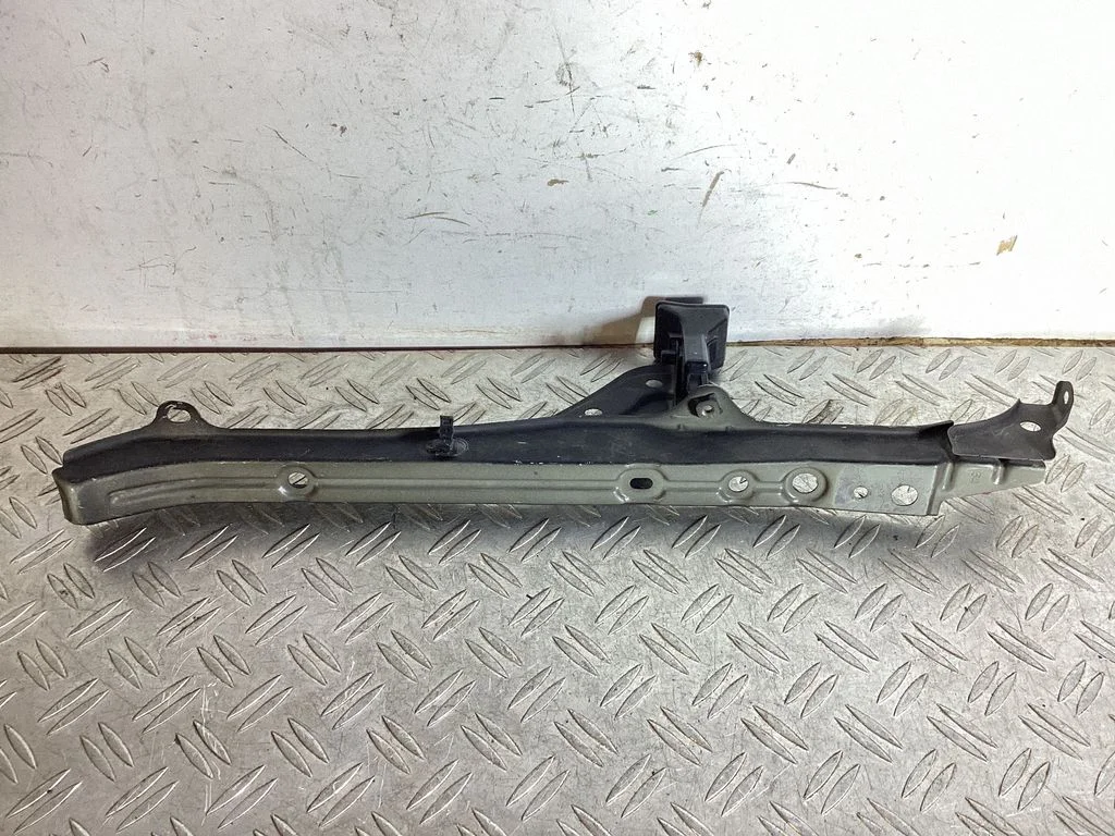 Side radiator support slam panel