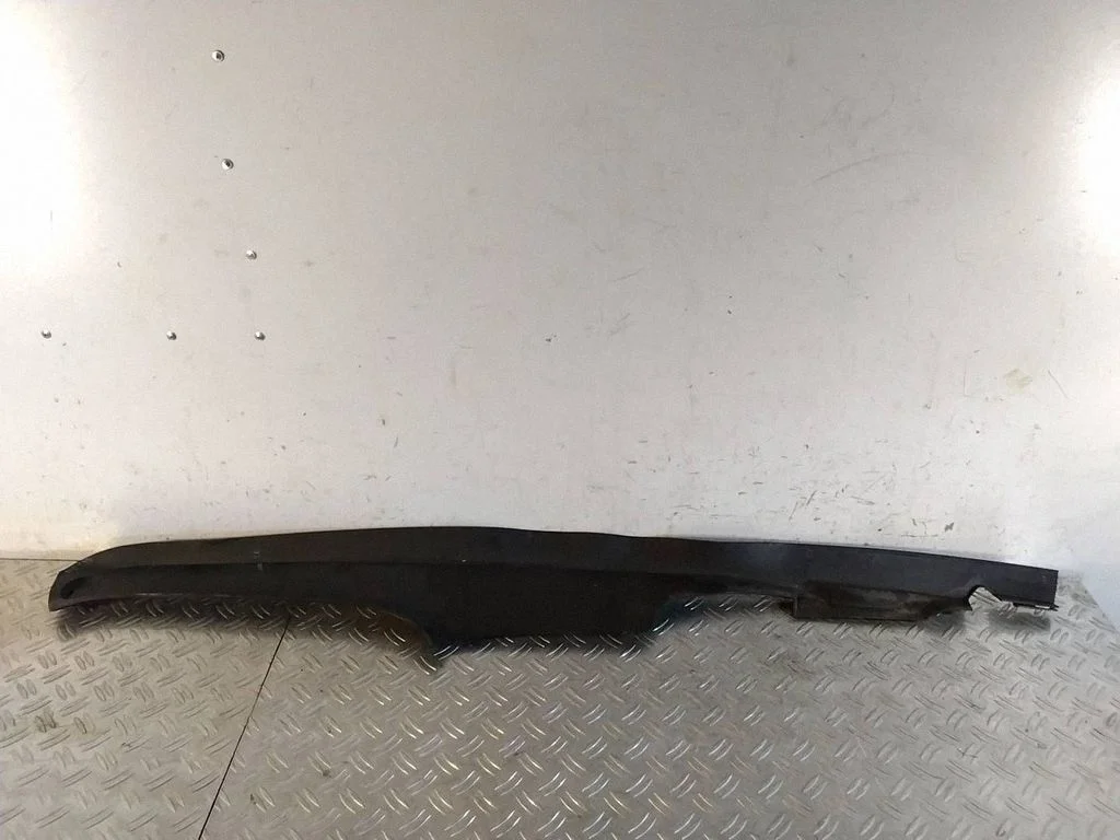 Poritiiva iluliist (molding) – Porsche 911 991 (2011-2019)
