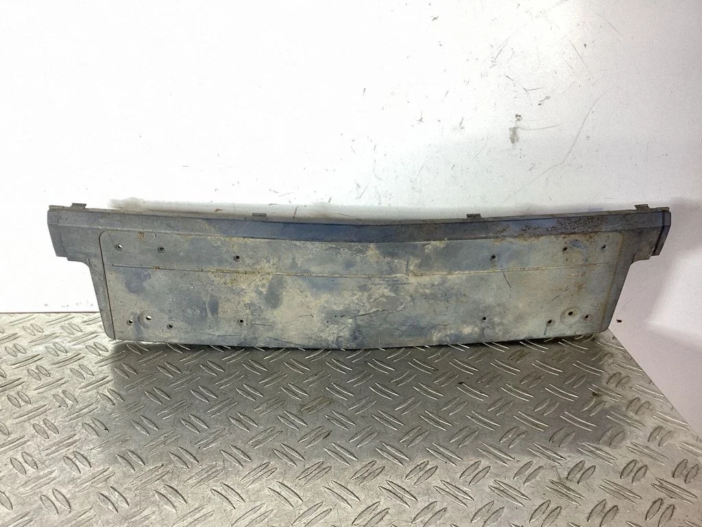 Numbrimärgi hoidik – BMW 7-seeria E65 E66 (2001-2008)