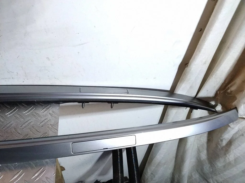 Roof bar rail – Lexus RX 450H (2016-)