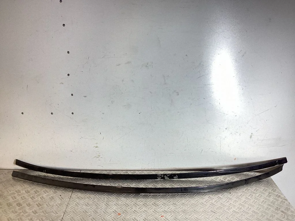 Roof trim bar molding cover 5113223399