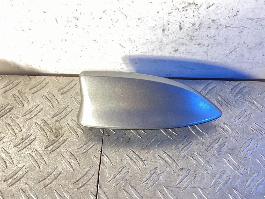 Antena (GPS) – Lexus RX 450H (2016-)