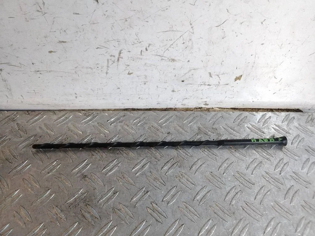 Antena (GPS) – Toyota RAV 4 (XA40) (2012-2018)