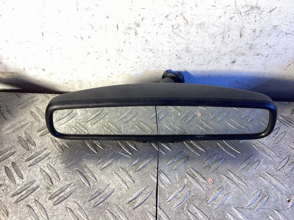 Rear view mirror (interior) – Toyota Land Cruiser (J150) (2009-)