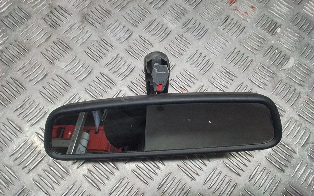 Rear view mirror (interior) – BMW 5 Series E60 E61 (2004-2010)