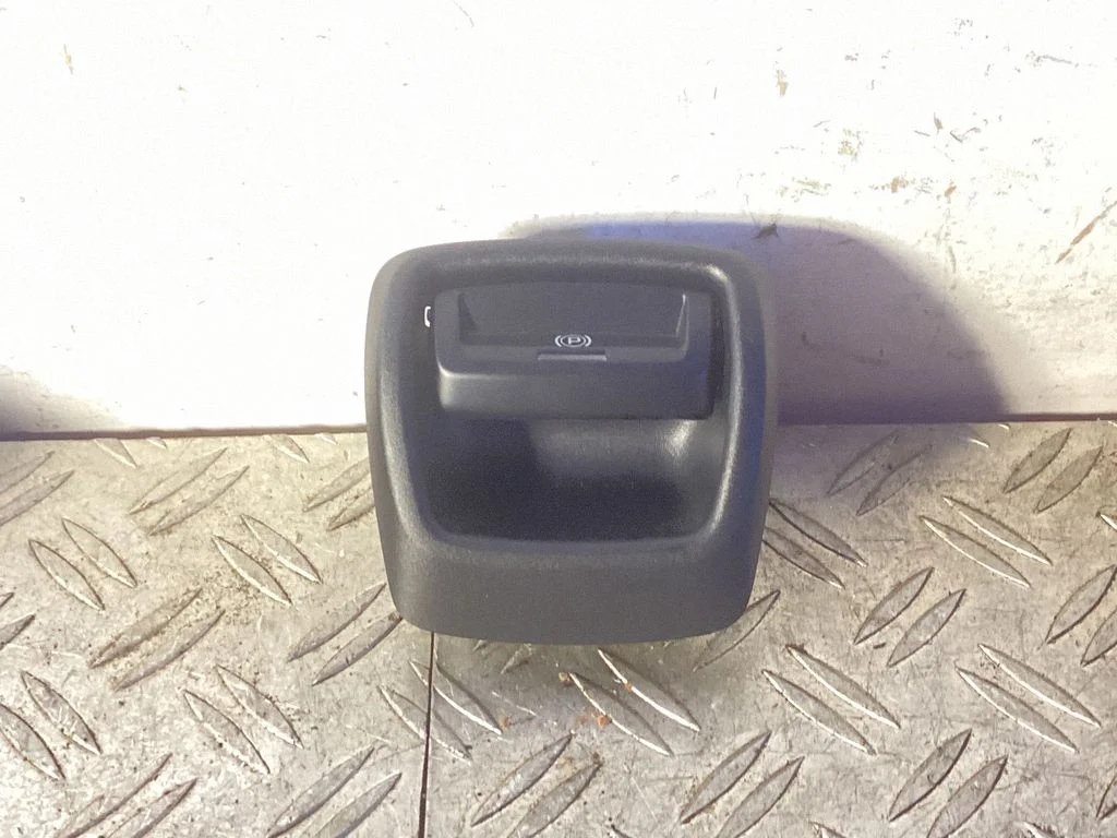 Hand parking brake switch – Porsche 911 991 (2011-2019)