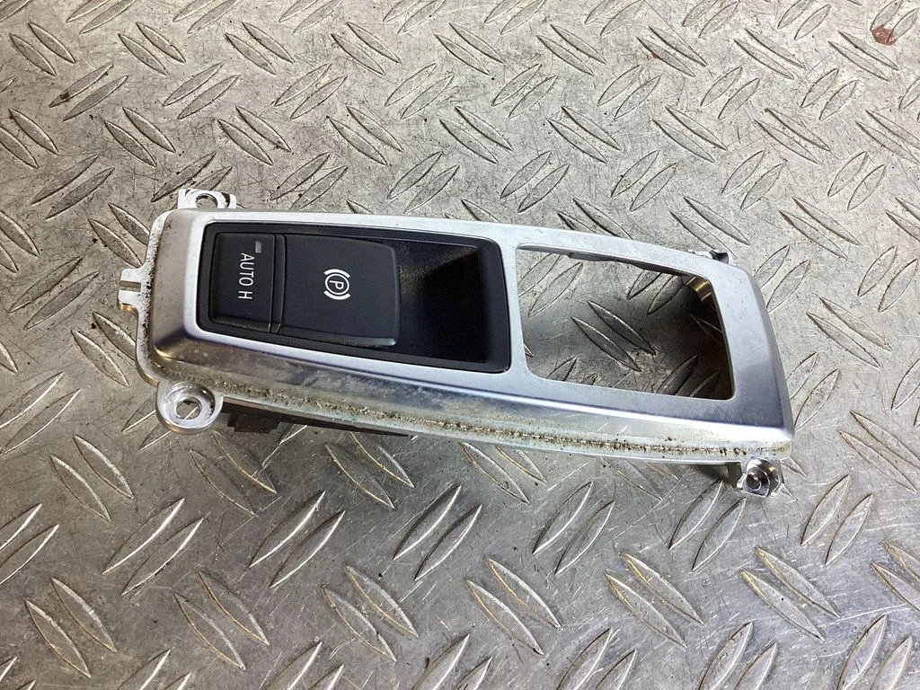 Hand parking brake switch – BMW X5 E70 (2006-2013)
