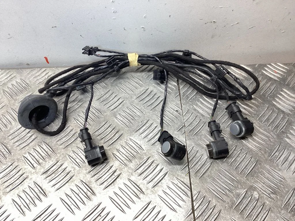 Parking sensor (PDC) wiring loom – Skoda Octavia Mk2 (1Z) (2004-2013)