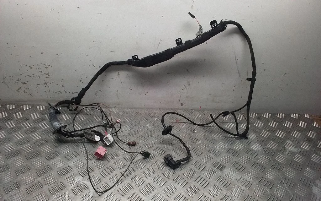 Pakiruumiluugi juhtmestik – Porsche Cayenne (92A) (2010-2017)