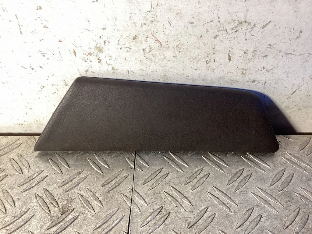 Pozostałe elementy konsoli środkowej (tunelu) 5883748050
