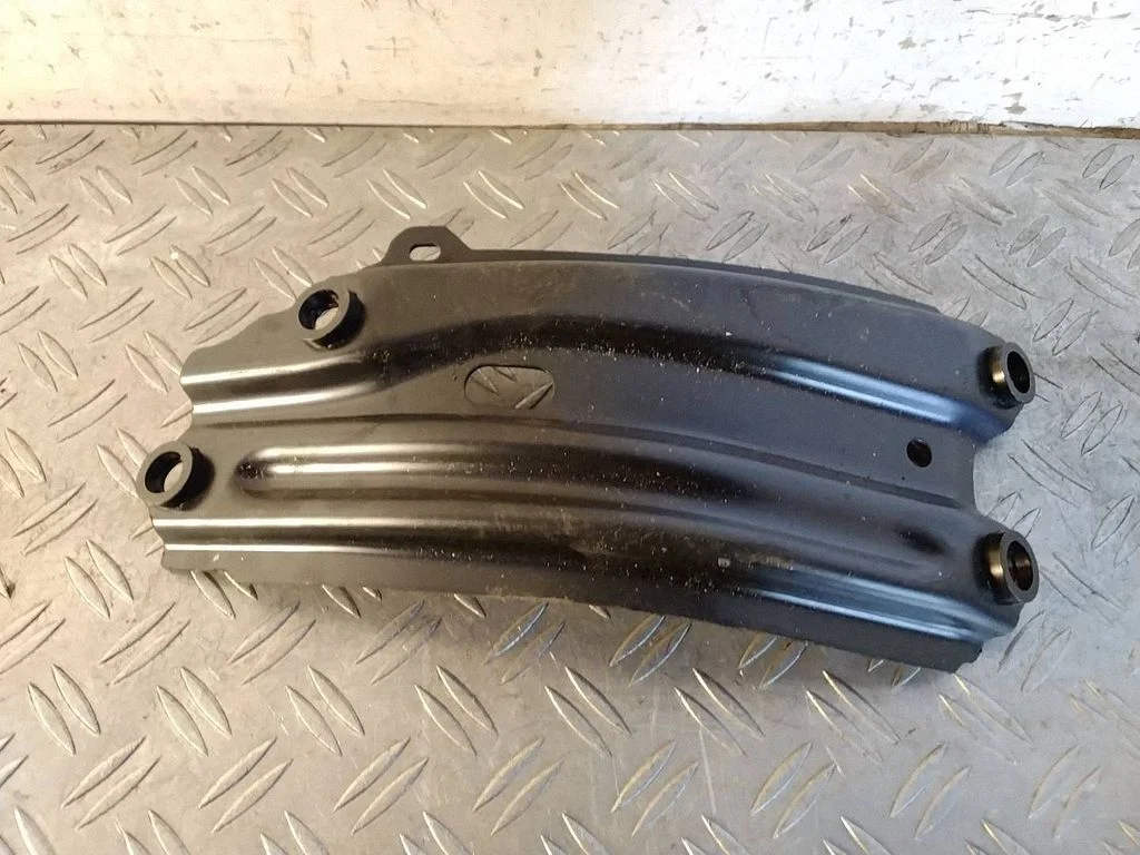 Other front suspension part – Lexus RX 450H (2016-)