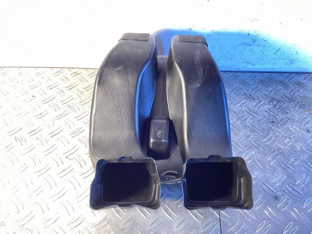 Intercooler air channel guide – Lexus RX 450H (2016-)