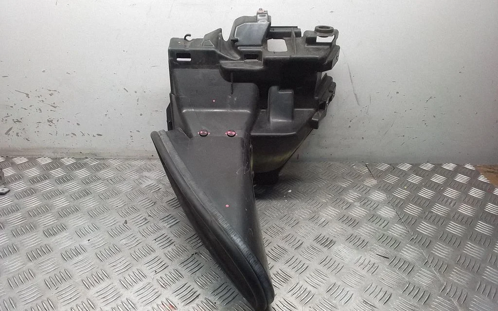 Kierownica powietrza intercoolera 8A107