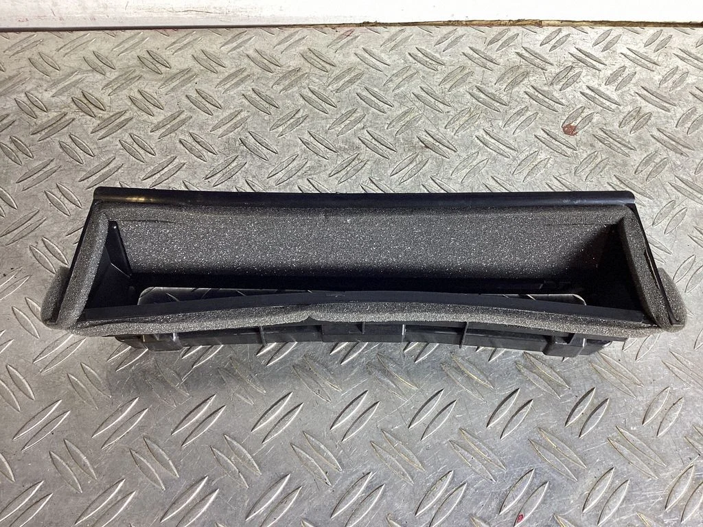 Intercooler air channel guide – Lexus GS 250 350 300H 450H (2013-)