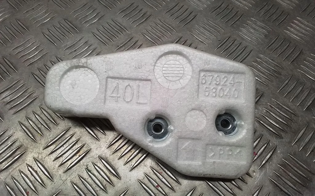 Front door exterior handle/bracket 6792453040
