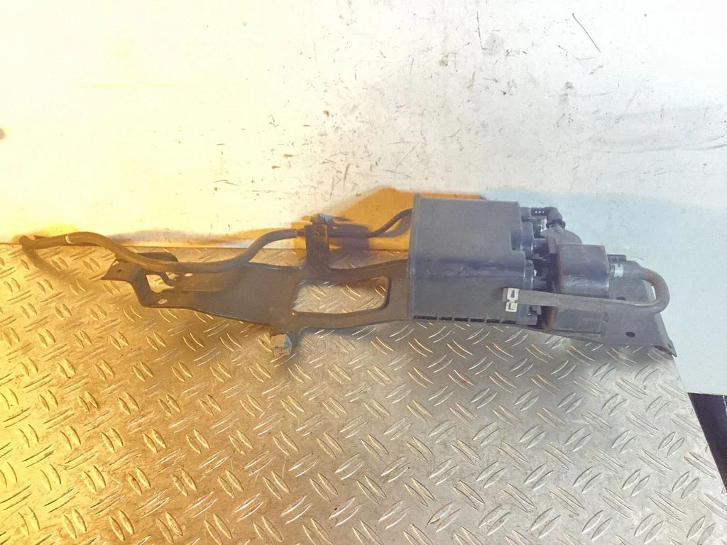 Aktiivsöe (kütuseaurude) filter – Lexus RX 450H (2016-)