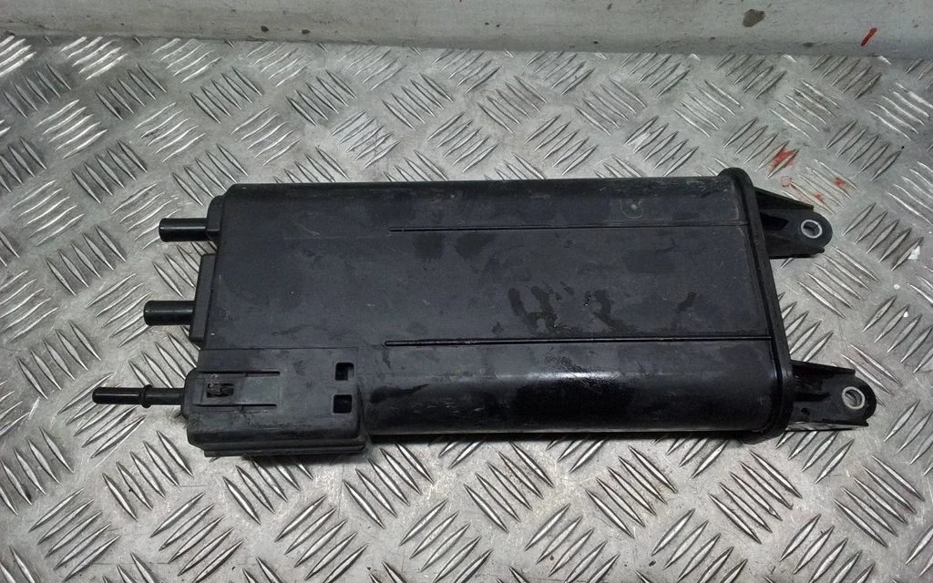 Aktiivsöe (kütuseaurude) filter – Toyota RAV 4 (XA50) (2018-)