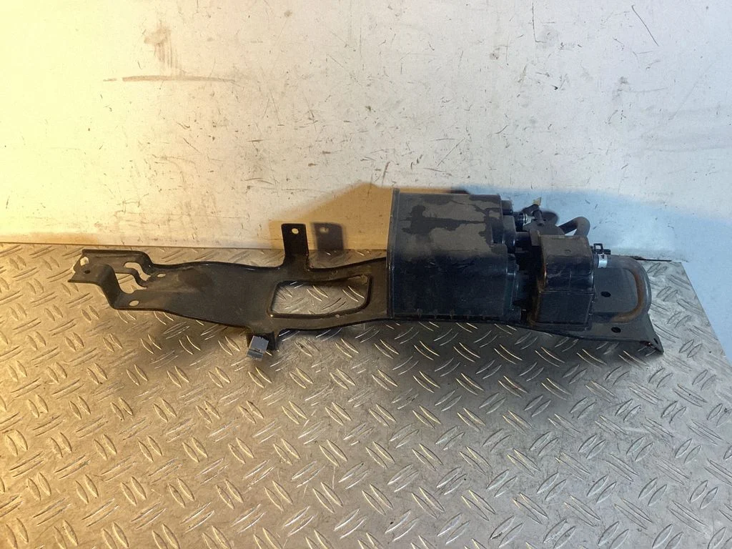 Aktiivsöe (kütuseaurude) filter – Lexus RX 450H (2016-)