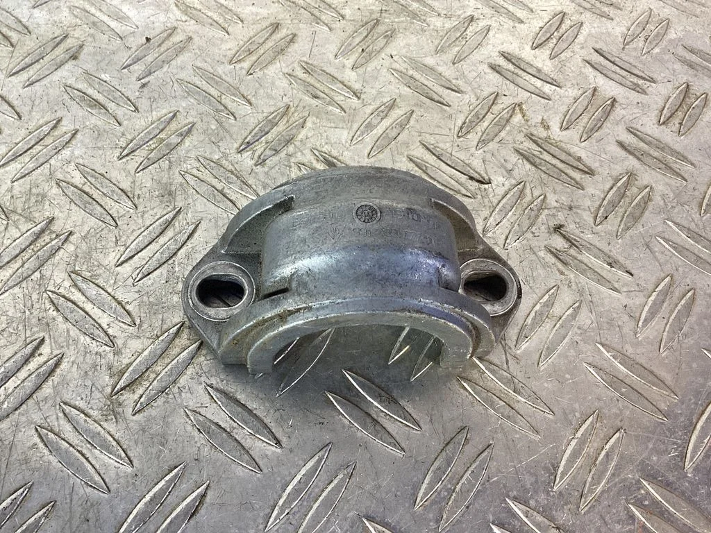Sway bar bush bracket, rear – Porsche 911 991 (2011-2019)