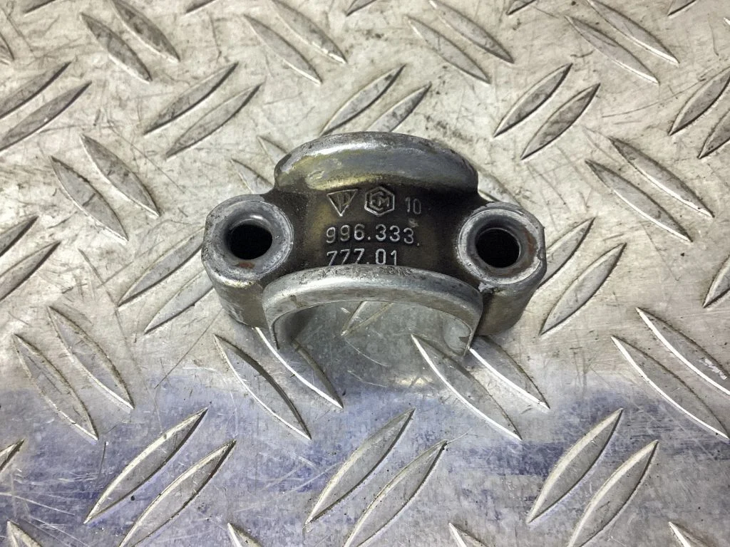 Sway bar bush bracket, rear – Porsche 911 997 (2004-2013)