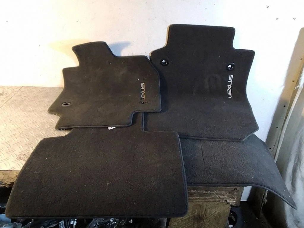 Car floor mat set – Lexus RX 450H (2016-)