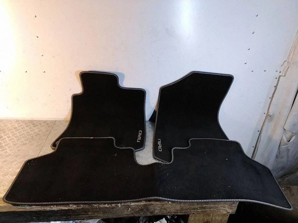 Car floor mat set – KIA Niro (2022-)