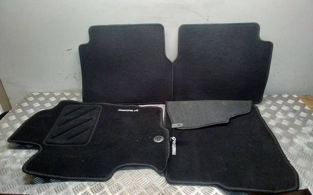Car floor mat set – Mazda 6 (2008-2013)