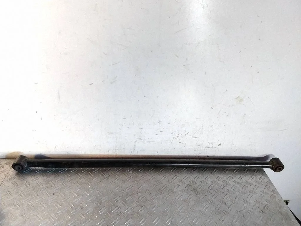 Muu tagavedrustuse varuosa – Toyota Land Cruiser (J150) (2009-)