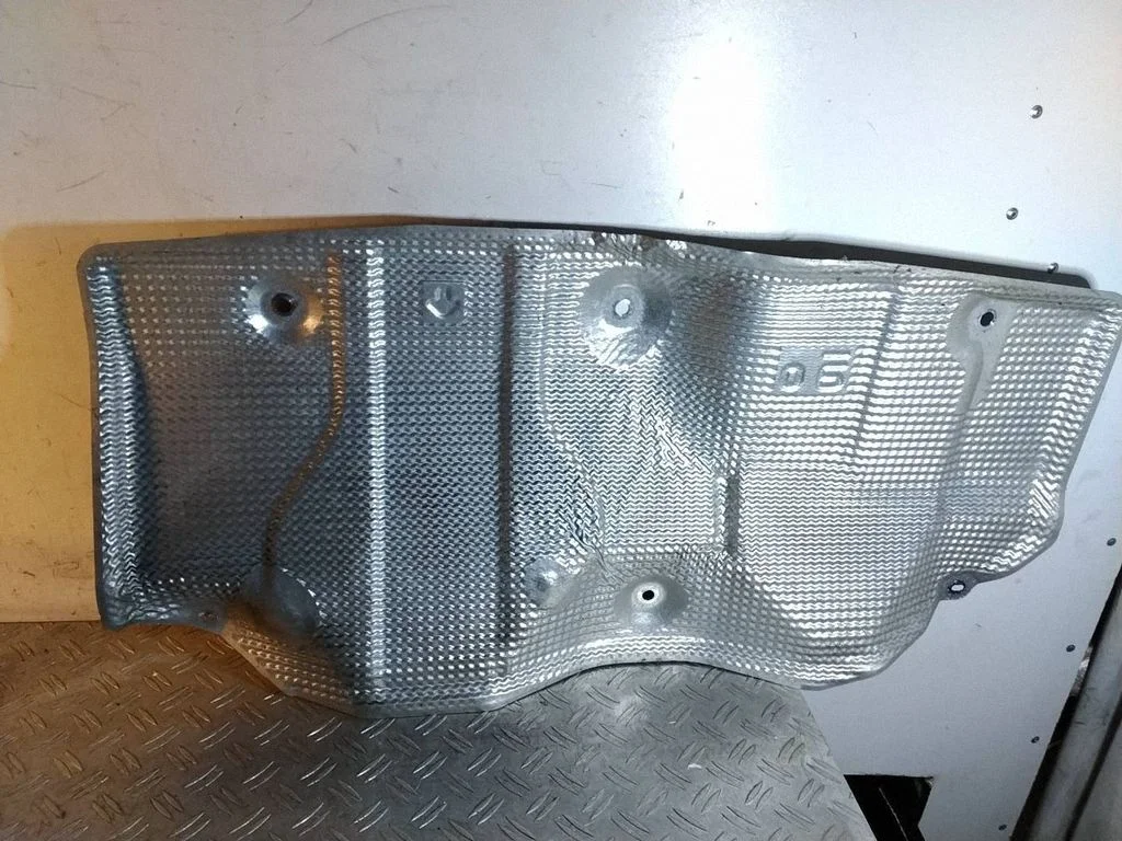 Exhaust heat shield – Lexus RX 450H (2016-)