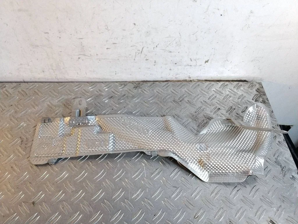 Heat shield in engine bay – BMW 5 Series F10 F11 (2009-2016)