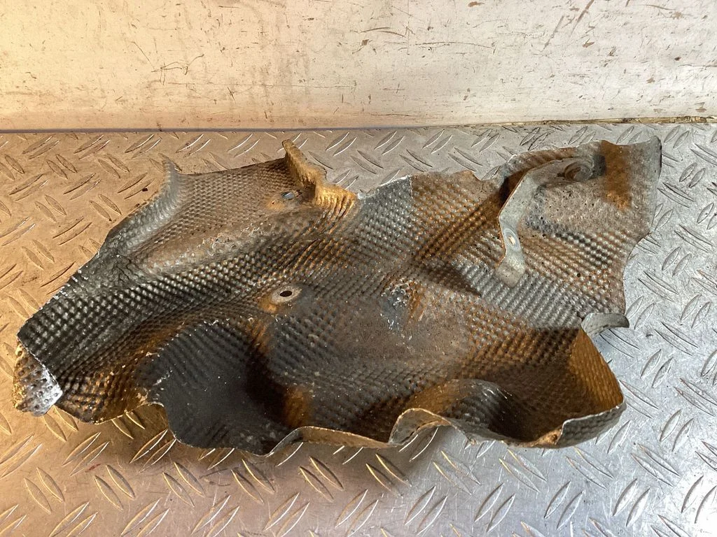 Heat shield in engine bay – Porsche Macan (95B) (2014-2018)