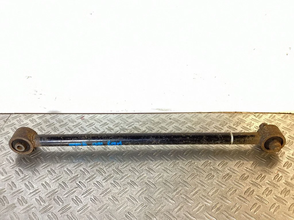 Rear suspension control arm 4870260100