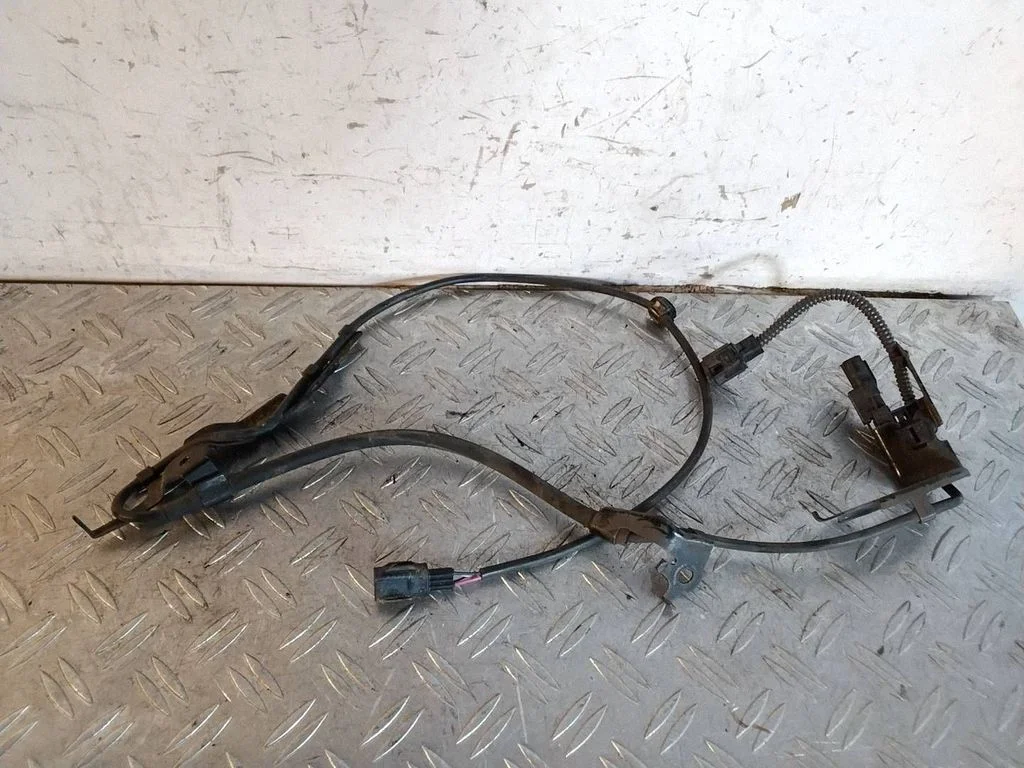 Front ABS sensor wiring – Lexus RX 450H (2016-)