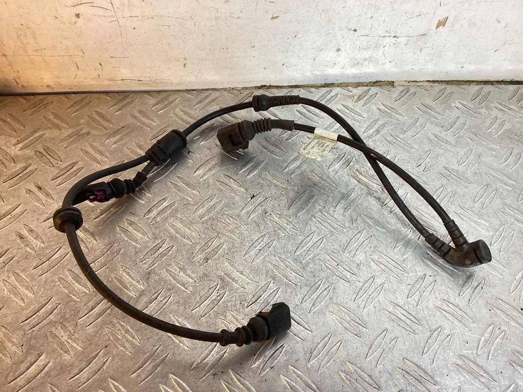 Front ABS sensor wiring – Porsche Cayenne (92A) (2010-2017)