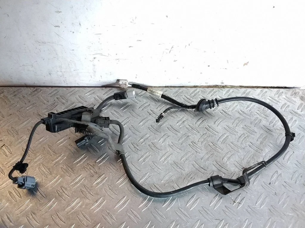 Rear ABS sensor wiring – Lexus RX 450H (2016-)