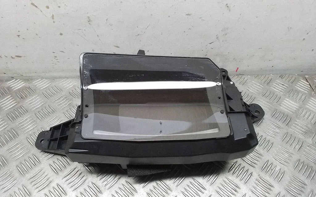 Head up display screen – Lexus RX 450H (2016-)