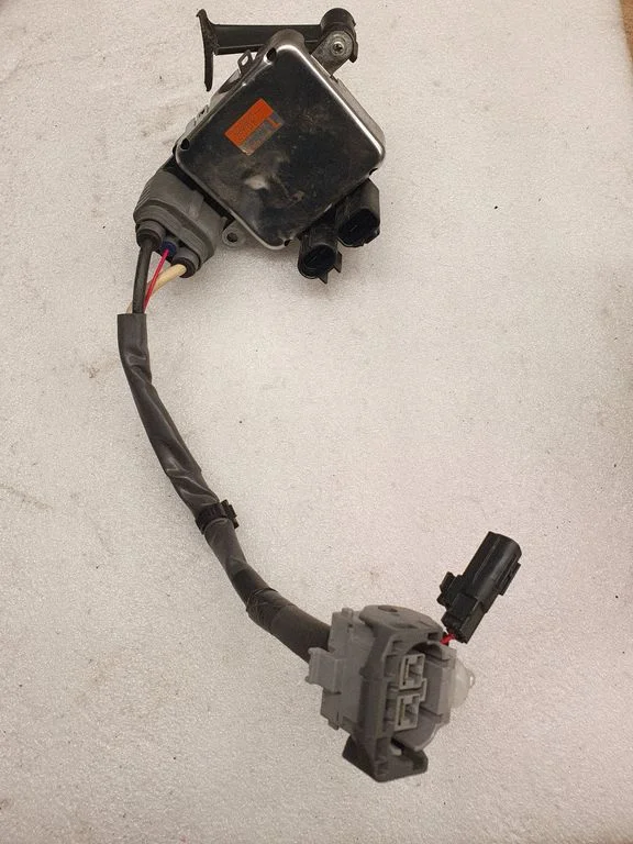 Fan control module – Toyota RAV 4 (XA40) (2012-2018)