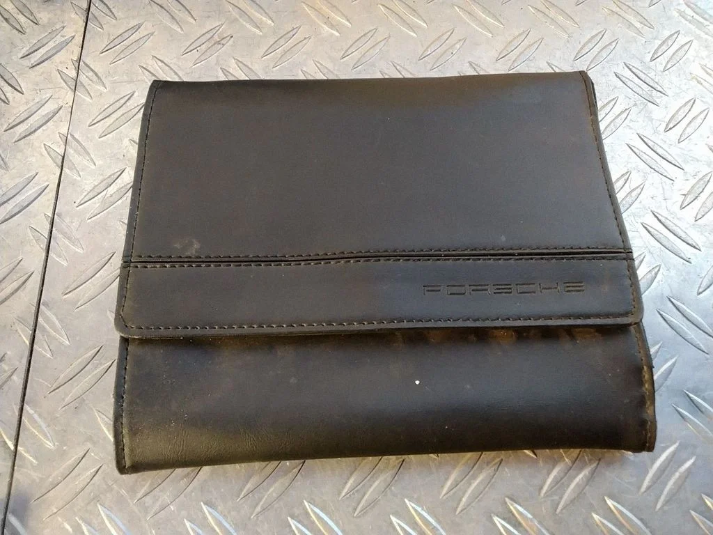 Sunglasses storage box – Porsche Cayenne (92A) (2010-2017)