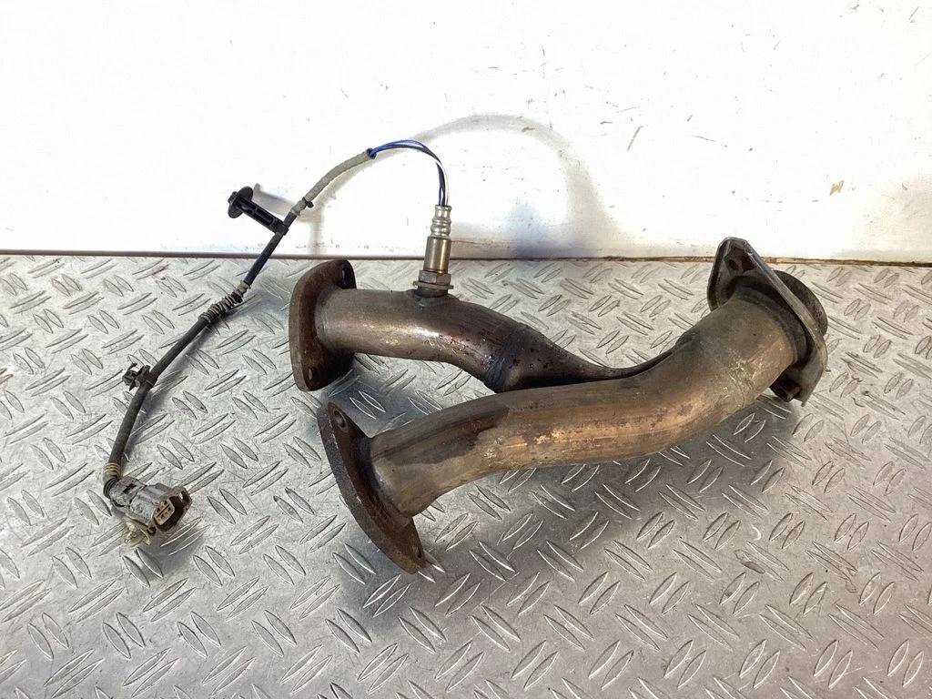 Muffler pipe connector clamp – Lexus RX III (2008-2015)
