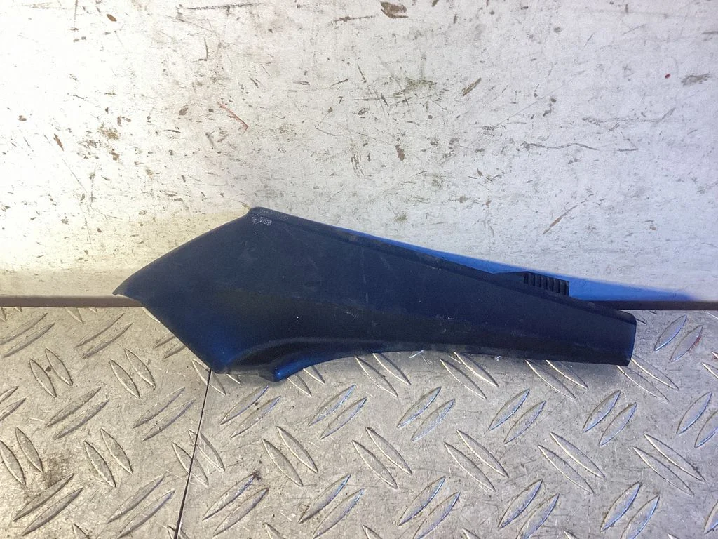 Fender end trim – Toyota RAV 4 (XA40) (2012-2018)