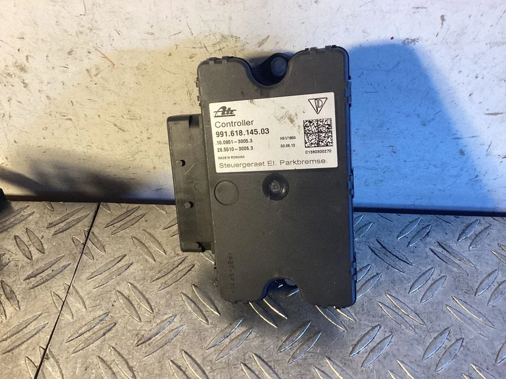 Hand brake control module – Porsche 911 991 (2011-2019)