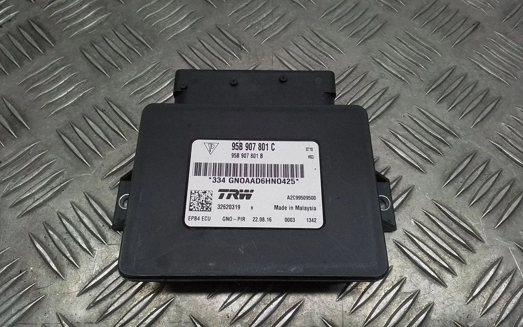 Hand brake control module – Porsche Macan (95B) (2019-)