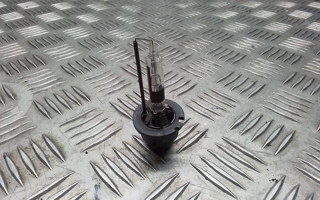 Xenon bulb – Volkswagen Touareg I (2002-2010)