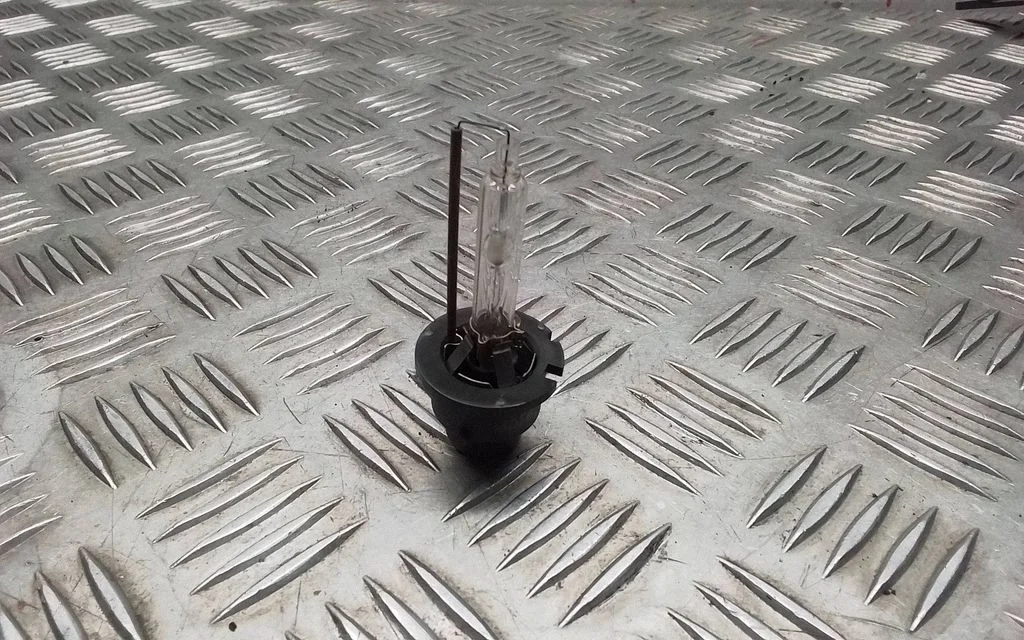 Xenon bulb – Volkswagen Touareg I (2002-2010)
